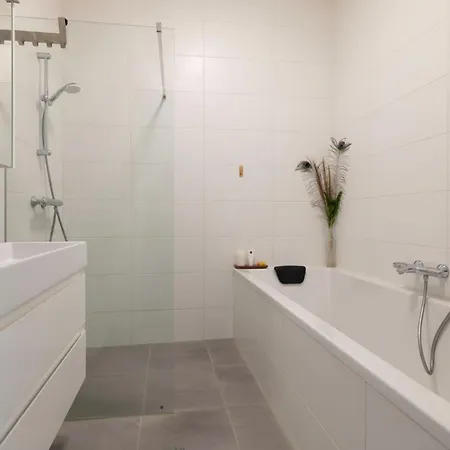 아파트 Charming In The Heart Of *